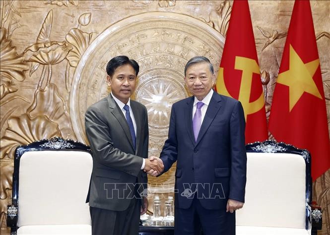 Tổng Bí thư, Chủ tịch nước Tô Lâm tiếp Chánh án Toà án nhân dân tối cao Lào Phayvy Syboualypha. Ảnh: Thống Nhất – TTXVN