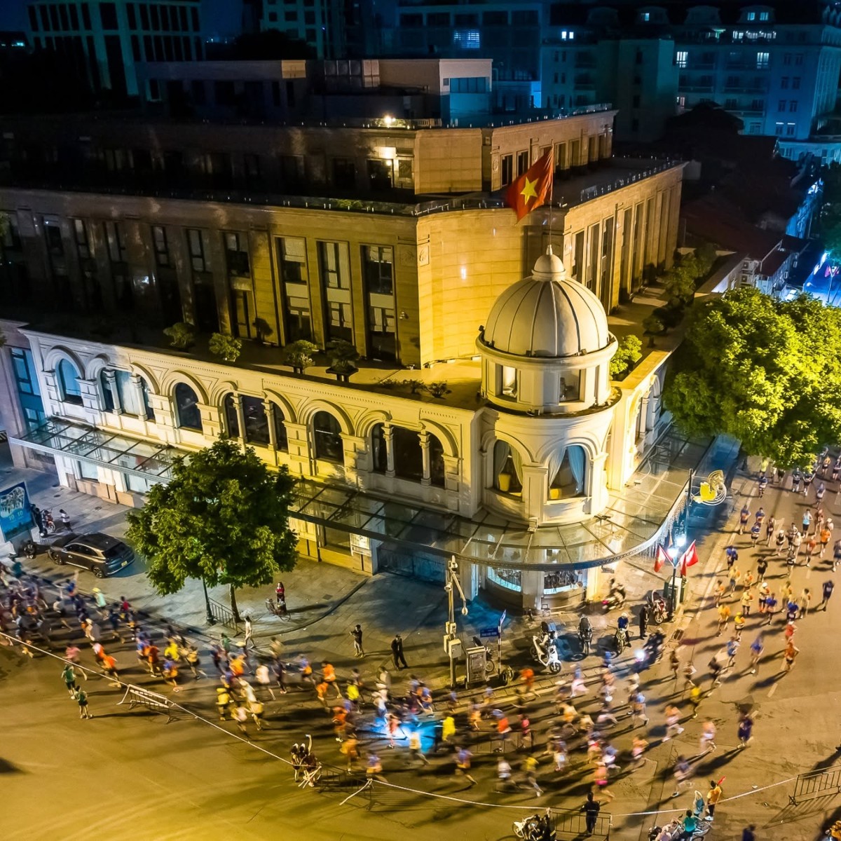 Hà Nội cũng sẽ tổ chức giải chạy quốc tế thường niên vào ban đêm. Ảnh: Giải marathon Di sản Hà Nội