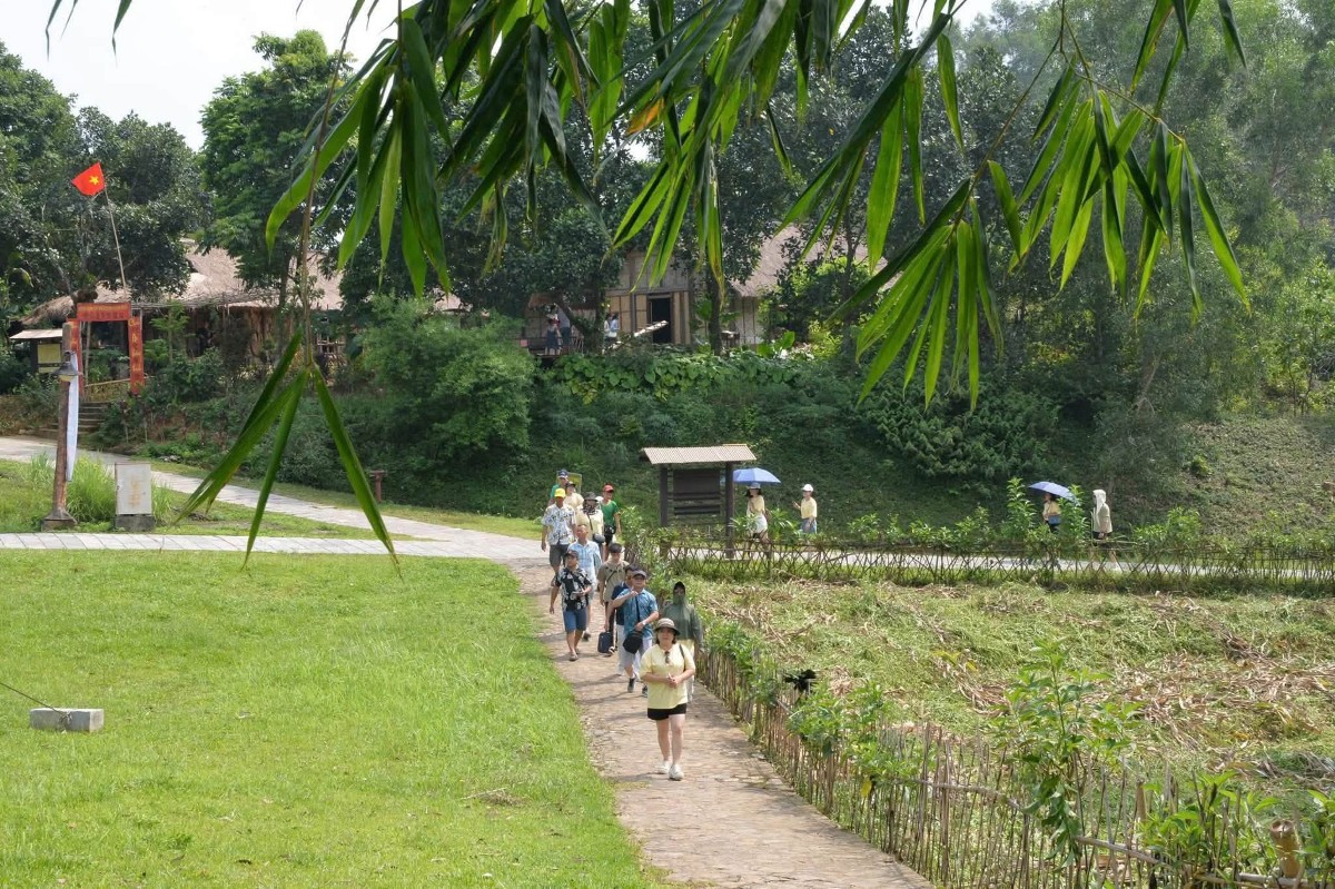 Nếu có phương án khai thác phù hợp, nơi đây có thể trở thành địa điểm kết nối hoạt động thể thao với tìm hiểu văn hóa. Ảnh: Làng Văn hóa - Du lịch các dân tộc Việt Nam