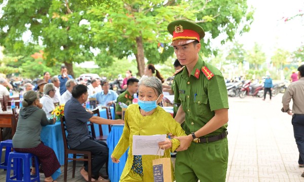 Hành trình tìm lại tên cho những người anh hùng liệt sĩ