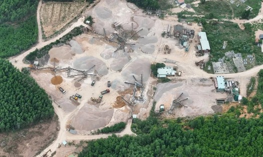 Bộ Nông nghiệp và Môi trường vừa phê duyệt thêm nhiều khu vực khoáng sản chiến lược, quan trọng không đấu giá quyền khai thác khoáng sản (Ảnh minh hoạ). Ảnh: L.A