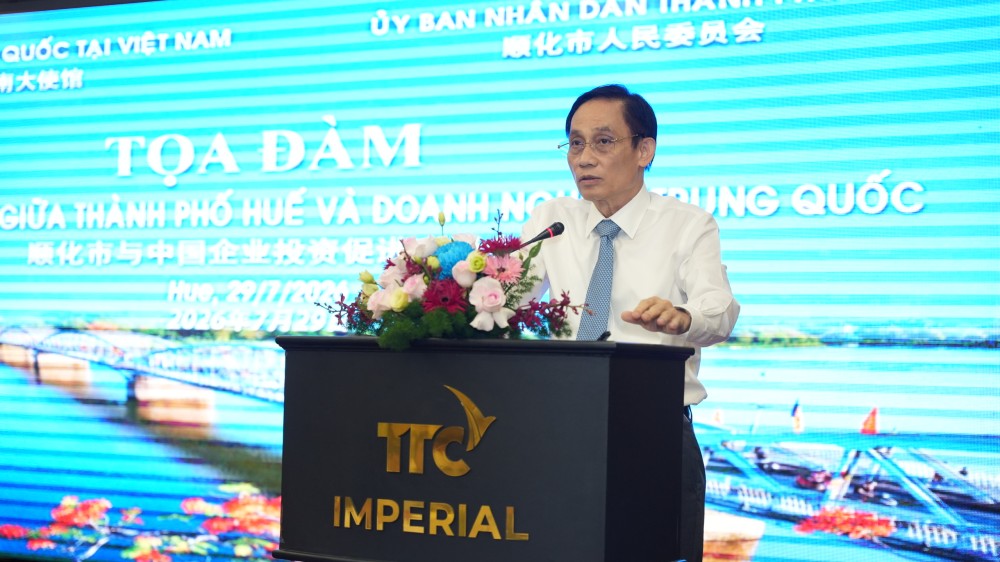 Bộ trưởng Bộ Ngoại giao Lê Hoài Trung phát biểu chỉ đạo tại hội nghị. Ảnh: UBND TP Huế