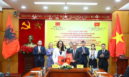 Mở cơ hội cho lao động Việt Nam sang Albania làm việc