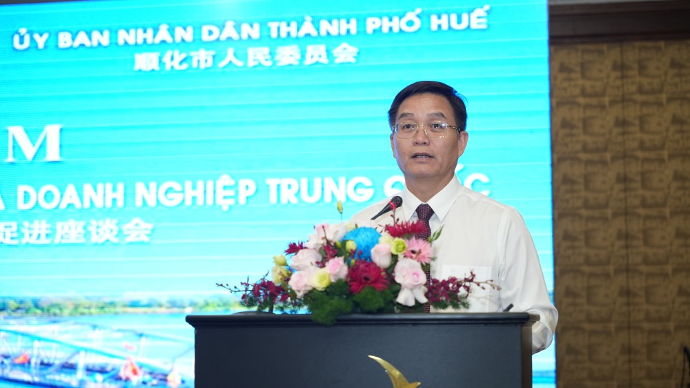 Bí thư Thành ủy Nguyễn Đình Trung phát biểu tại hội nghị. Ảnh: UBND TP Huế