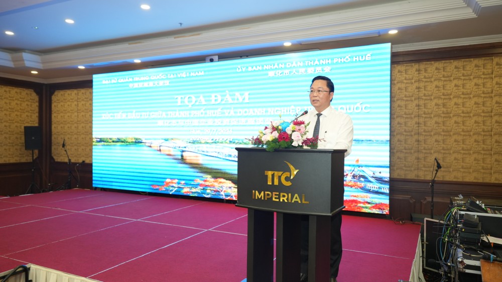 Chủ tịch UBND thành phố Lê Trí Thanh phát biểu tại hội nghị. Ảnh: UBND TP Huế