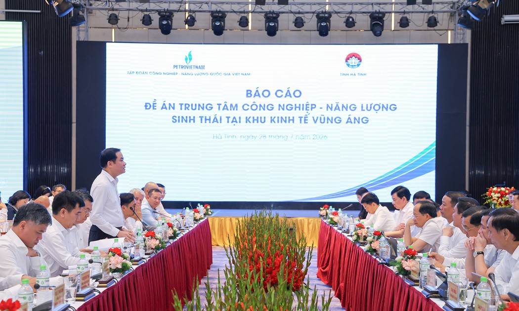 Toàn cảnh buổi làm giữa Petrovietnam và Tỉnh ủy, UBND tỉnh Hà Tĩnh ngày 28/7/2026. Ảnh: Petrovietnam.