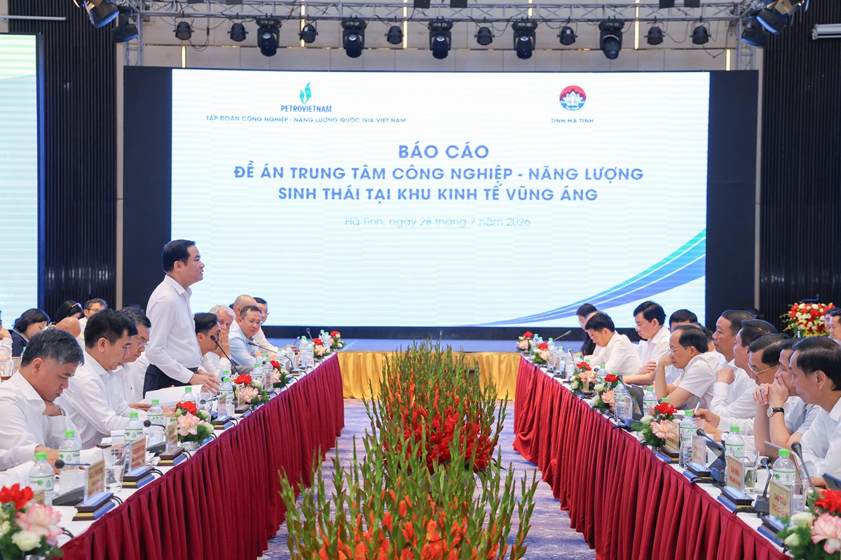 Toàn cảnh buổi làm giữa Petrovietnam và Tỉnh ủy, UBND tỉnh Hà Tĩnh ngày 28/7/2026. Ảnh: Petrovietnam.