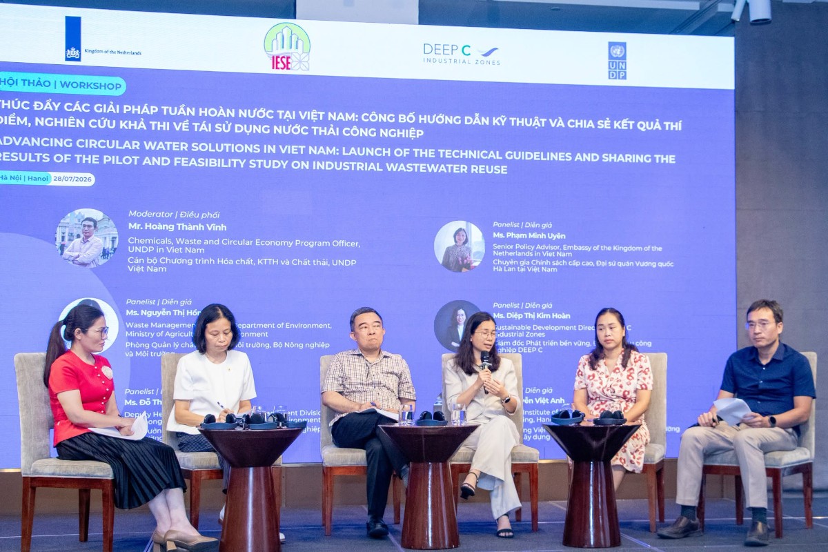 Hội thảo trong khuôn khổ Lễ công bố Hướng dẫn Kỹ thuật về tái sử dụng nước thải và bùn thải. Ảnh: UNDP in Vietnam