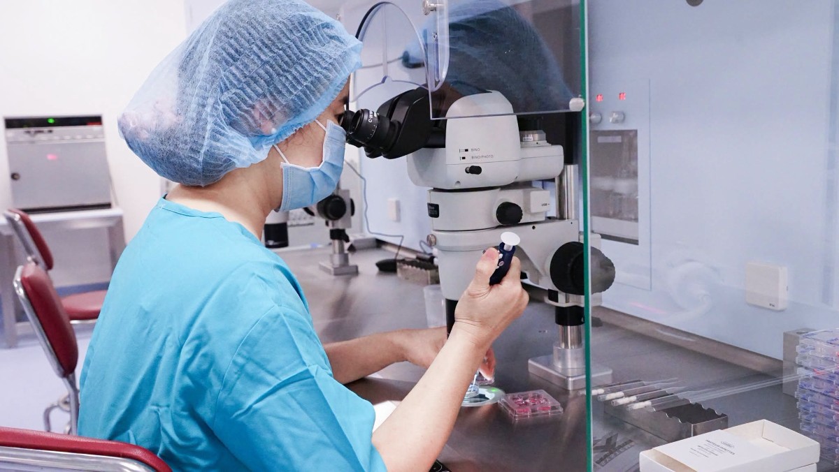Bộ Y tế đề xuất hỗ trợ chi phí sàng lọc dự phòng vô sinh cho nhiều nhóm người dân có hoàn cảnh khó khăn nhằm nâng cao chất lượng dân số. Ảnh: Bệnh viện Từ Dũ