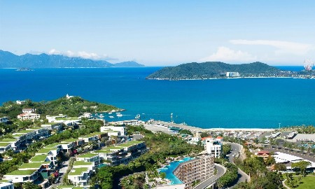 Anh Nguyen Oceanfront Horizon sở hữu địa thế tựa núi, hướng vịnh tại khu vực Nam Trần Phú, Nha Trang. Ảnh dự án.