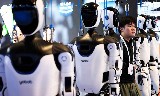Robot hình người được nhiều tổ chức nghiên cứu dự báo có thể trở thành một trong những công nghệ quan trọng trong tương lai. Ảnh: Reuters