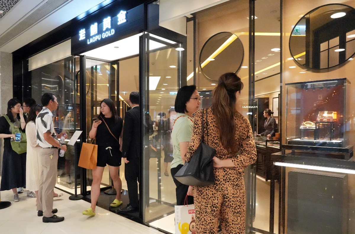 Khi hướng ra thị trường quốc tế, các thương hiệu Trung Quốc cũng phải thay đổi cách tiếp cận. Ảnh: SCMP