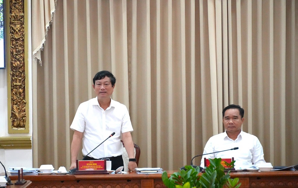 Chủ tịch HĐND TP. Hồ Chí Minh Võ Văn Minh và Chủ tịch UBND TP. Hồ Chí Minh Nguyễn Văn Được chủ trì buổi họp, chiều 30/7 - Ảnh: HoChiMinhCityWeb.