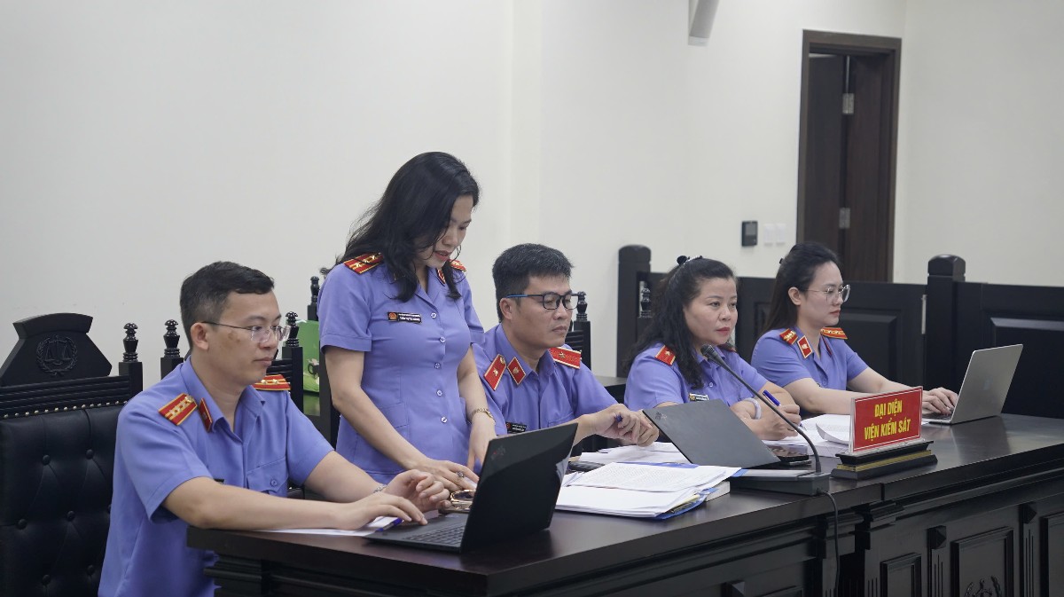 Đại diện Viện kiểm sát tham gia tố tụng. Ảnh: Như Nguyệt.
