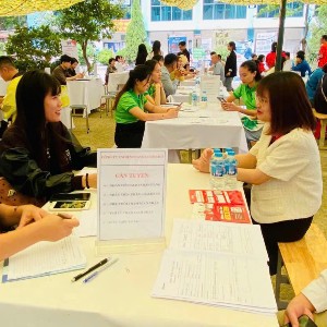 Doanh nghiệp được khuyến khích tạo môi trường hỗ trợ vận động cho người lao động. Ảnh minh họa: Thu Hằng.