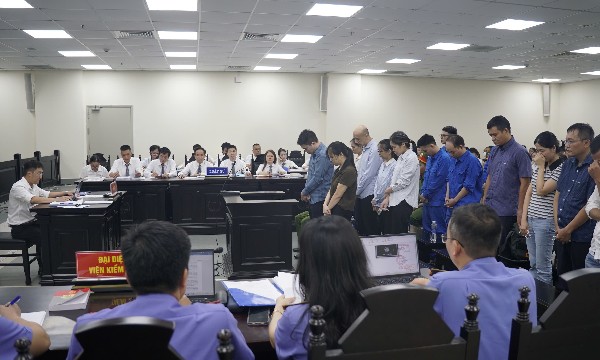 Vụ án tại MediPhar: 14 bị cáo lĩnh án tù