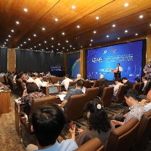 Quang cảnh Tọa đàm Kinh tế mùa hè 2026. Ảnh: Việt Dũng.