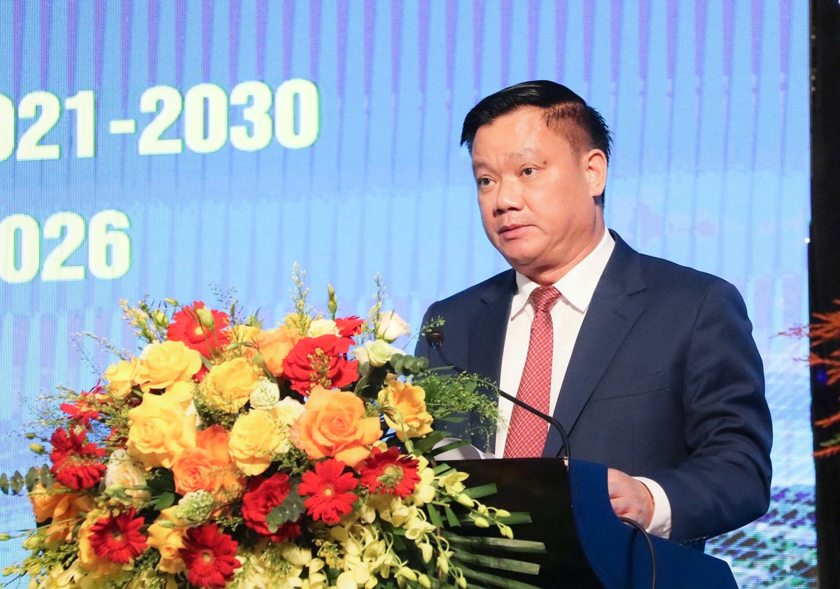 Bí thư Tỉnh ủy Nghệ An Nguyễn Khắc Thận phát biểu. Ảnh: Kim Oanh