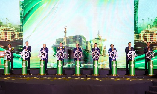 The launching ceremony of the Hai Phong Free Trade Zone. (Source: Hai Phong Newspaper, Radio and Television).