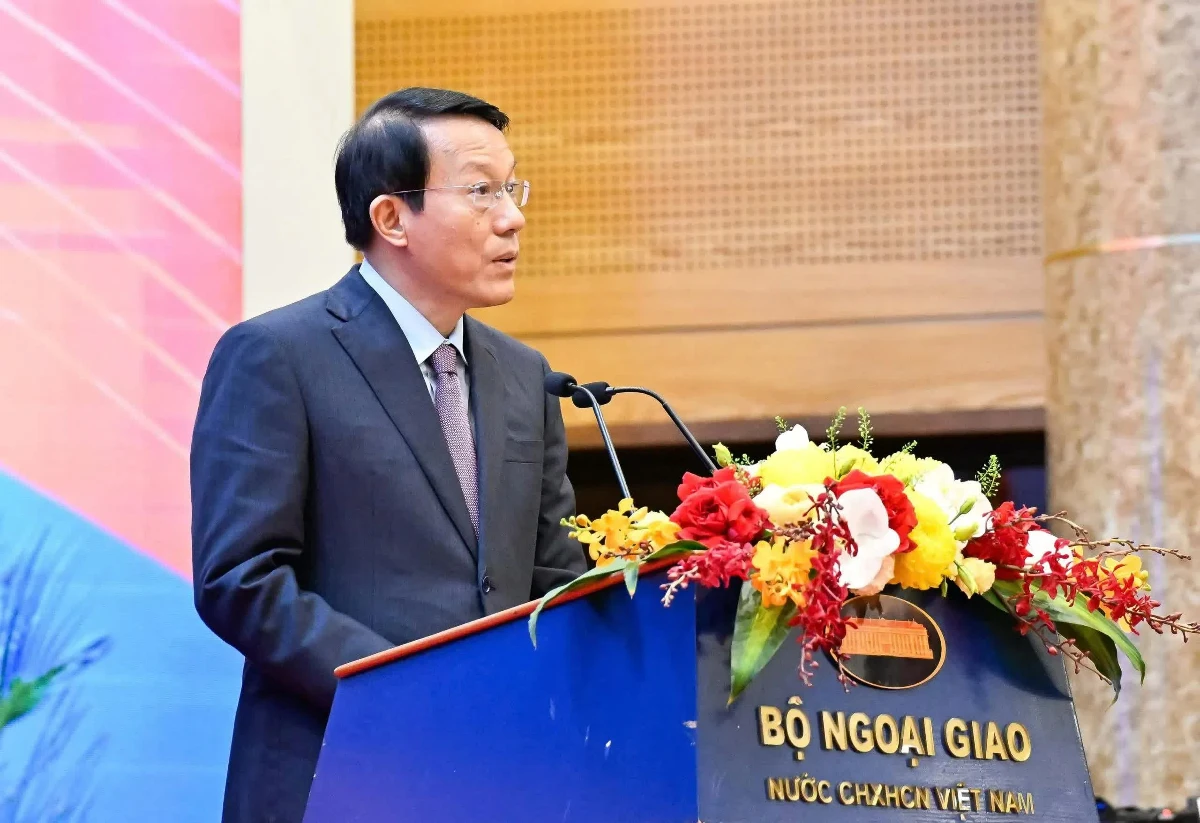 Đại tướng Lương Tam Quang, Ủy viên Bộ Chính trị, Bộ trưởng Bộ Công an phát biểu tại lễ khai mạc Hội nghị Ngoại giao lần thứ 33. Ảnh: Nguyễn Hồng