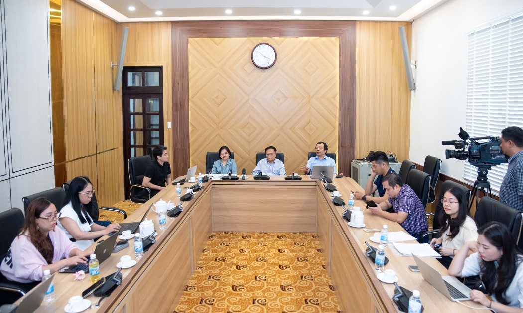 Toàn cảnh tọa đàm