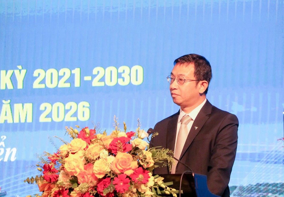 Ông Teng Wei Hong, Tổng Giám đốc Công ty TNHH VSIP Nghệ An, phát biểu. Ảnh: Kim Oanh.