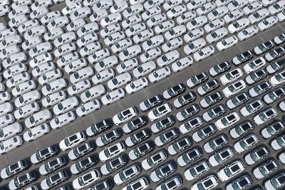 “Bội thực” xe mới tại Trung Quốc: Cái giá của cuộc đua bẻ gãy chu kỳ sản phẩm