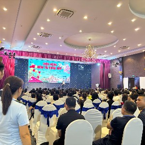 Quản lý thị trường thực hiện kiểm tra, giám sát hội nghị, hội thảo, đào tạo về bán hàng đa cấp tại Thái Nguyên năm 2025. Ảnh: Cục Quản lý và Phát triển thị trường trong nước.