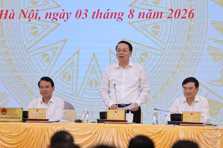 Thứ trưởng Bộ Tài chính Nguyễn Đức Chi thông tin các kịch bản điều hành để vừa thúc đẩy tăng trưởng bứt tốc vừa kiểm soát lạm phát và ổn định tỉ giá - Ảnh: VGP/Nhật Bắc