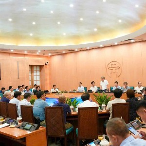 Hội nghị giao ban với các doanh nghiệp đầu tư, kinh doanh kết cấu hạ tầng khu công nghệ cao, khu công nghiệp. Ảnh: thanhuyhanoi.vn