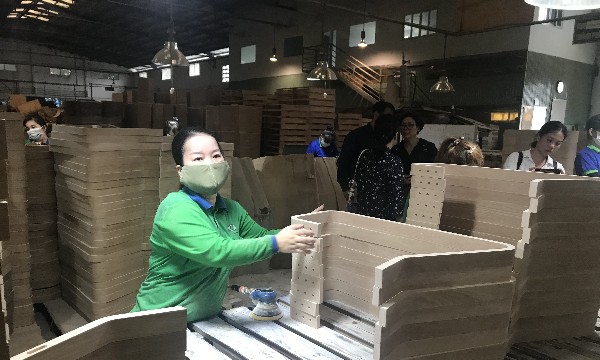 Ngành gỗ đặt mục tiêu xuất khẩu vượt 19 tỷ USD, kiến nghị gỡ vướng về thuế và tín dụng