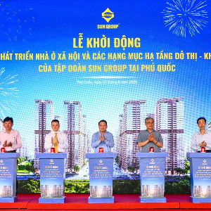 Đại biểu thực hiện nghi thức khởi động Chương trình phát triển Nhà ở xã hội và các hạng mục hạ tầng đô thị - Khu đô thị An Thới - Ảnh: Như Ngọc