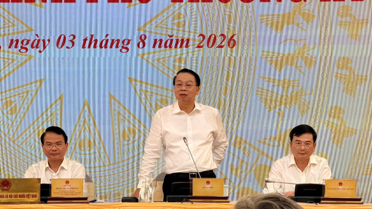 Thứ trưởng Bộ Tài chính Nguyễn Đức Chi trả lời câu hỏi của Tạp chí Kinh tế Việt Nam/VnEconomy. Ảnh: Lý Hà