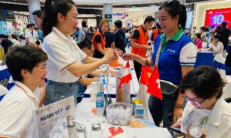 Bộ Nội vụ đề xuất thông báo lịch nghỉ lễ, Tết trước 30/9 hằng năm