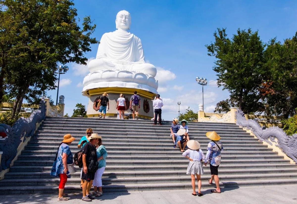 Tính chung 7 tháng, Khánh Hòa đón hơn 15 triệu lượt khách. Ảnh: WanderOn