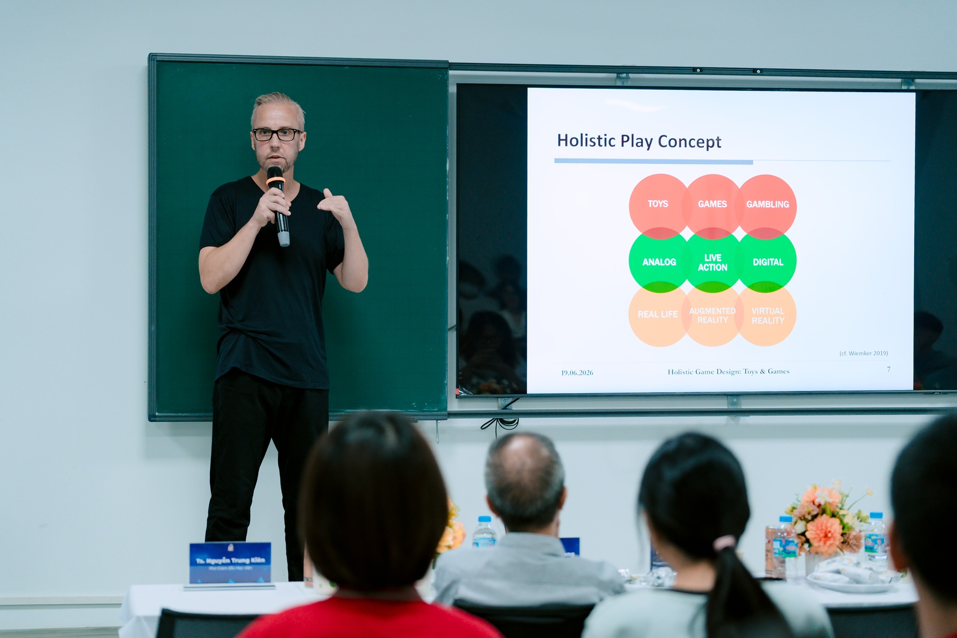 Giáo sư Markus Wiemker, chuyên gia thiết kế game đến từ Hochschule Fresenius - University of Applied Sciences. Ảnh:&nbsp;CDIT