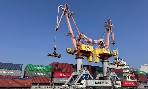Hoạt động xuất, nhập khẩu hàng hóa của Việt Nam trong 7 tháng năm 2026 tiếp tục cho thấy những chuyển biến mạnh mẽ về quy mô kim ngạch. Ảnh: TTXVN.