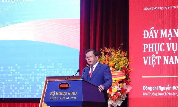 Đẩy mạnh công tác đối ngoại phục vụ đổi mới mô hình phát triển Việt Nam