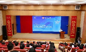 Với quy mô lớn, chương trình được tổ chức theo hình thức kết hợp trực tiếp và trực tuyến, kết nối gần 50 điểm cầu của Bộ Xây dựng.