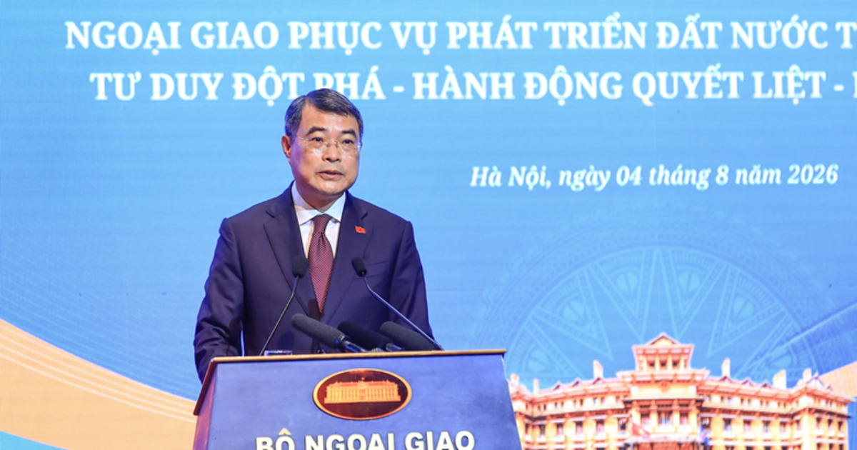 Diplomatic sector helps create favorable external environment for development: PM