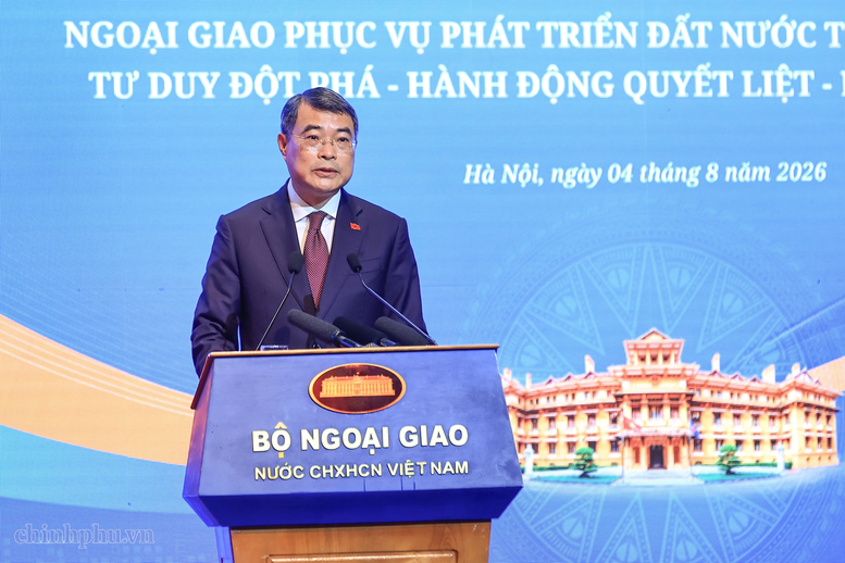Diplomatic sector helps create favorable external environment for development: PM