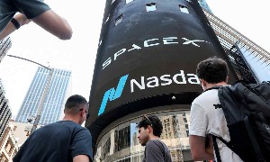 Giá trị vốn hóa thị trường của SpaceX đã tăng vọt lên 3 nghìn tỷ đô la sau đợt phát hành cổ phiếu lần đầu ra công chúng, nhưng kể từ đó giá cổ phiếu của công ty đã giảm mạnh. Ảnh: Reuters