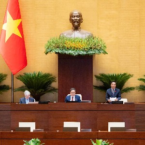 Đoàn chủ tọa tại phiên họp sáng 4/8. Ảnh: Quốc hội