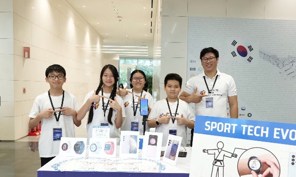 Học sinh phổ thông đẩy mạnh ứng dụng AI, IoT vào các bài toán thực tiễn
