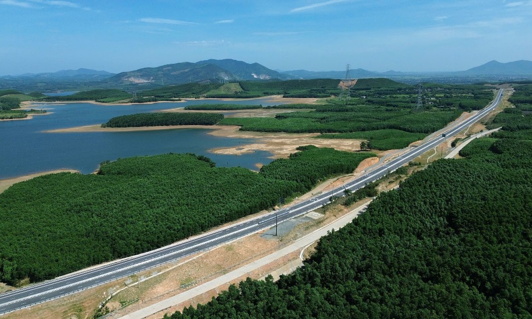 Một đoạn tuyến cao tốc Bắc - Nam. Ảnh: Quốc Khánh