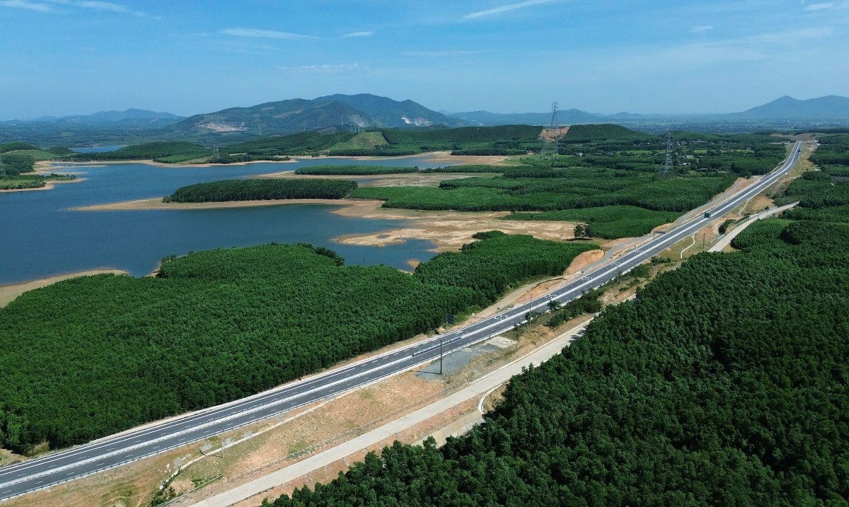 Một đoạn tuyến cao tốc Bắc - Nam. Ảnh: Quốc Khánh