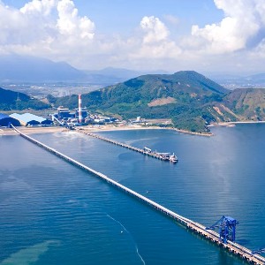 Nhà máy Nhiệt điện Vũng Áng II. Ảnh: Đình Nhất.