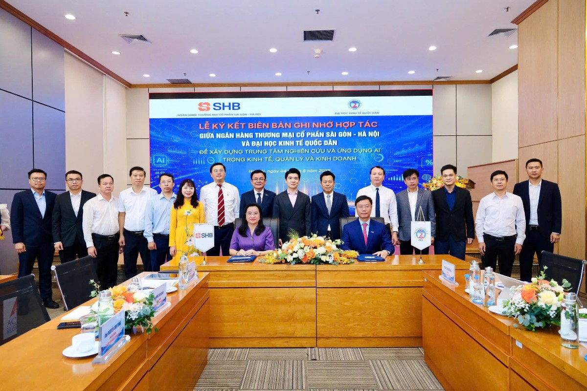 SHB ký kết biên bản ghi nhớ hợp tác với Đại học Kinh tế Quốc dân.