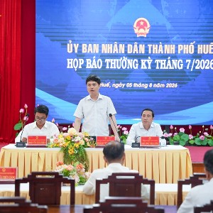 Toàn cảnh buổi họp báo. Ảnh: UBND TP Huế