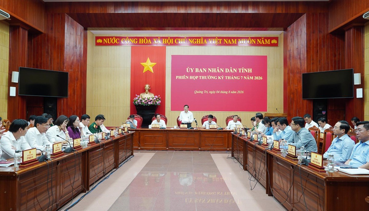 Toàn cảnh phiên họp. Ảnh: Hồng Mến